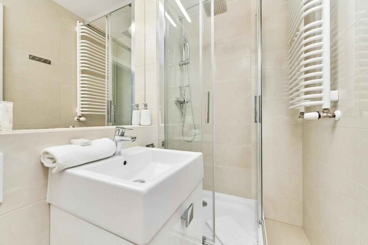 Modern Elegance Apartments Wroclaw With Ac By Noclegi Renters Eksteriør bilde