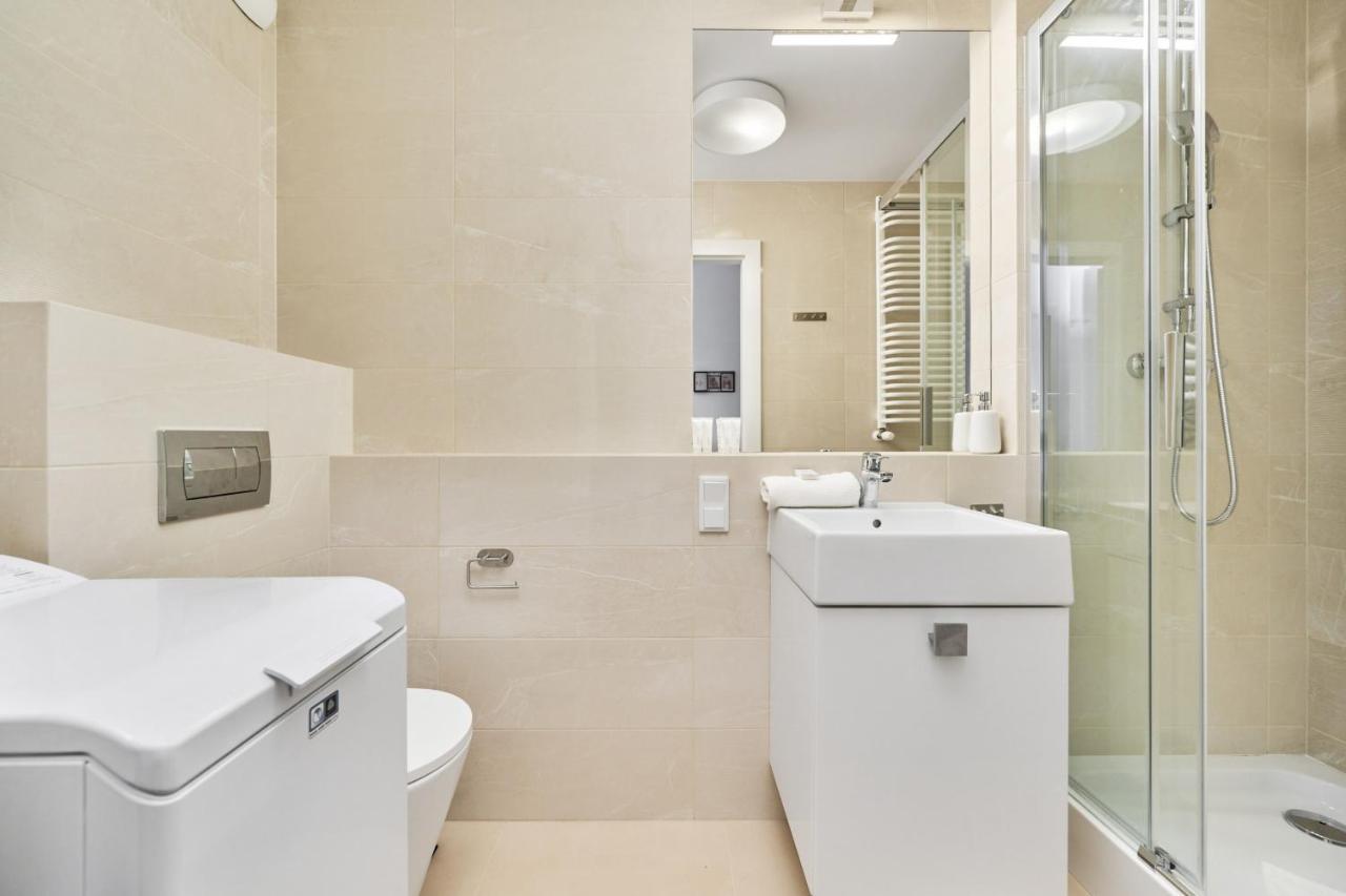 Modern Elegance Apartments Wroclaw With Ac By Noclegi Renters Eksteriør bilde