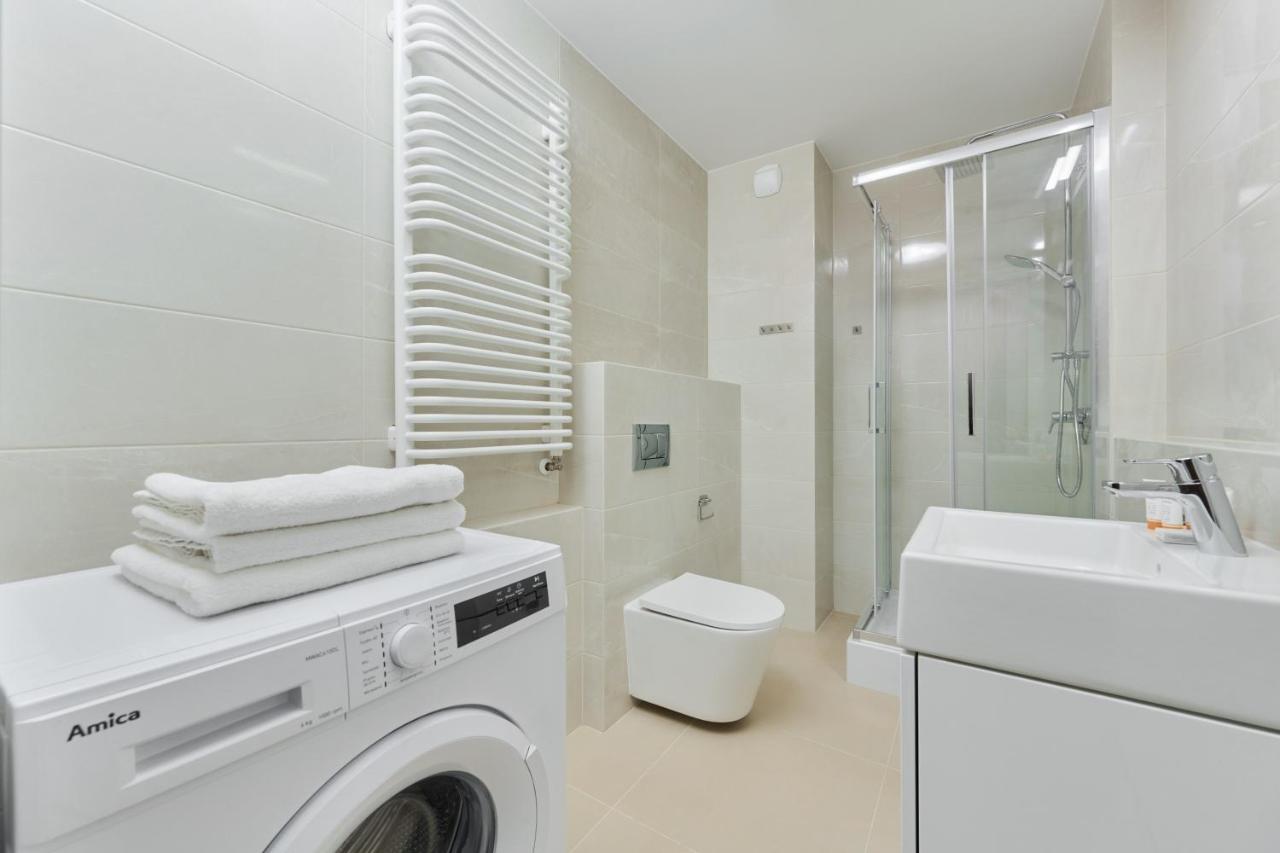 Modern Elegance Apartments Wroclaw With Ac By Noclegi Renters Eksteriør bilde